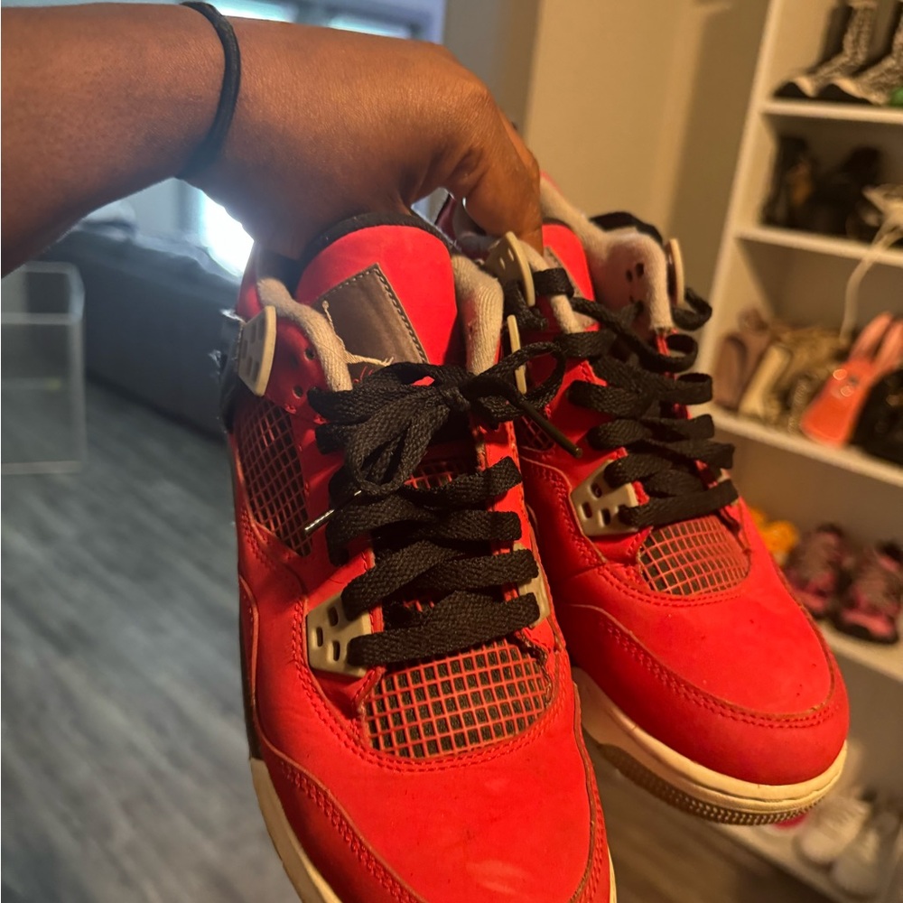 Jordan Retro 4 Toro Bravo (GS)